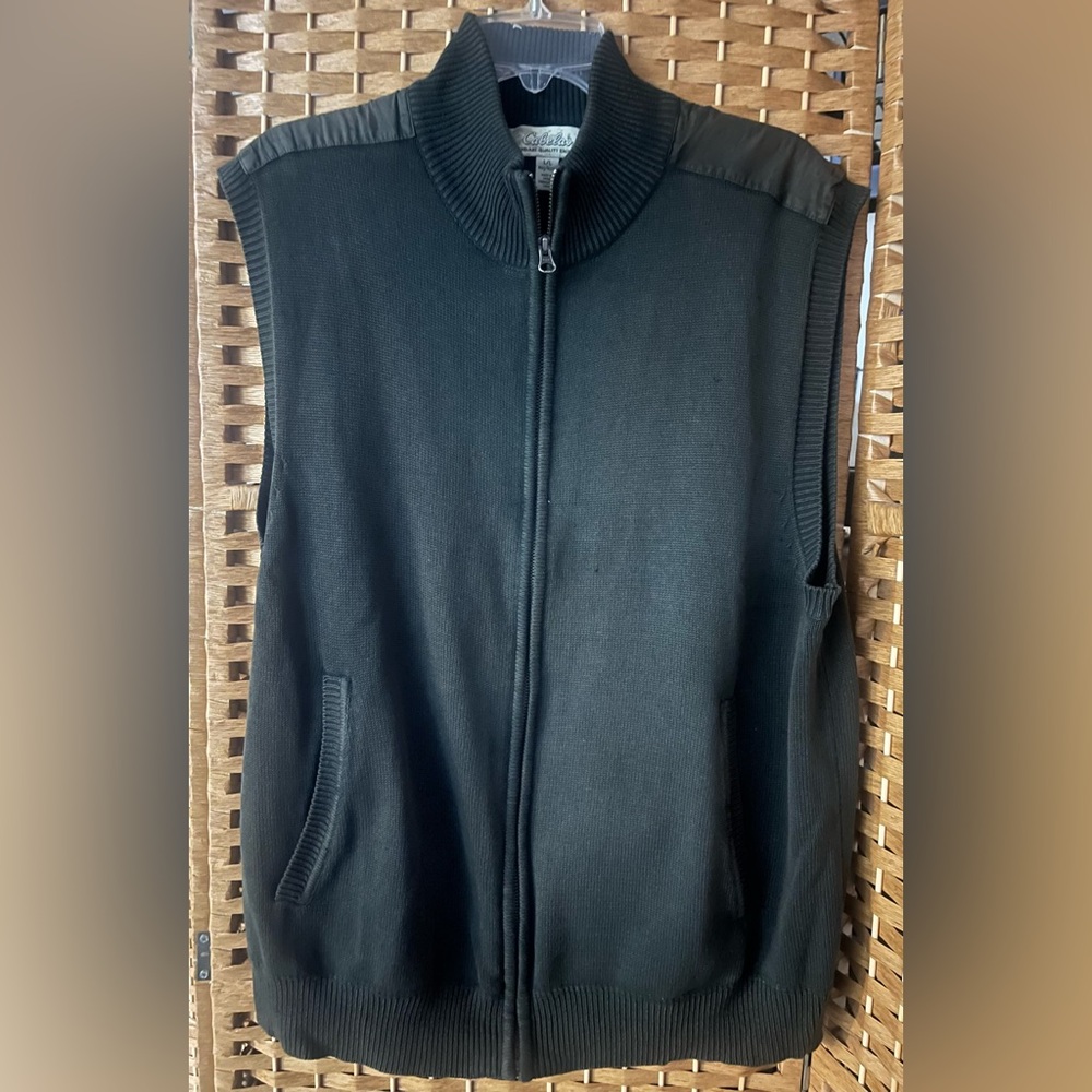 Cabela's Dark Green Ribbed Vest
